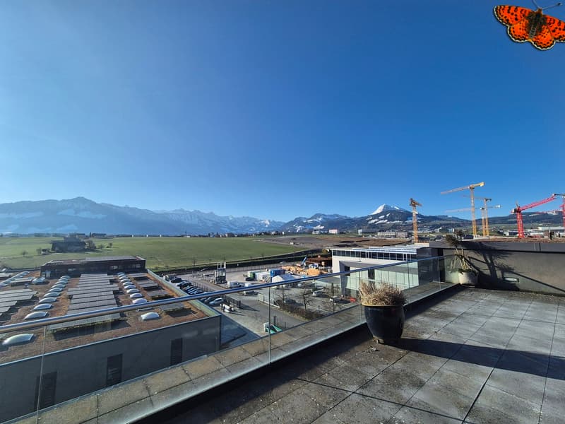 OPPORTUNITE - GRANDS BUREAUX A LOUER - BULLE (4)