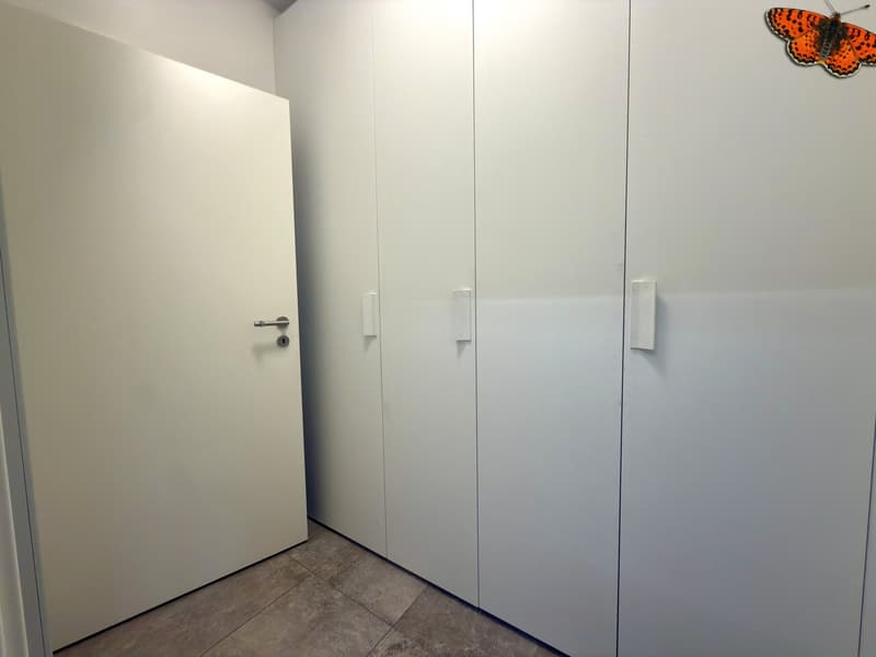 Atelier en duplex avec surface administrative (4)