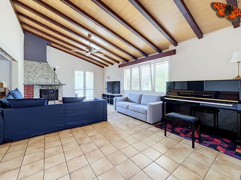 Maison individuelle avec jardin et beau potentiel à Payerne (2)