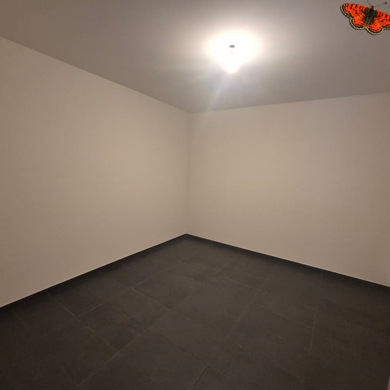 UN DEPÔT DE STOCKAGE DE 11 m² A LOUER ! - Côté de la Gare de Bulle (2)