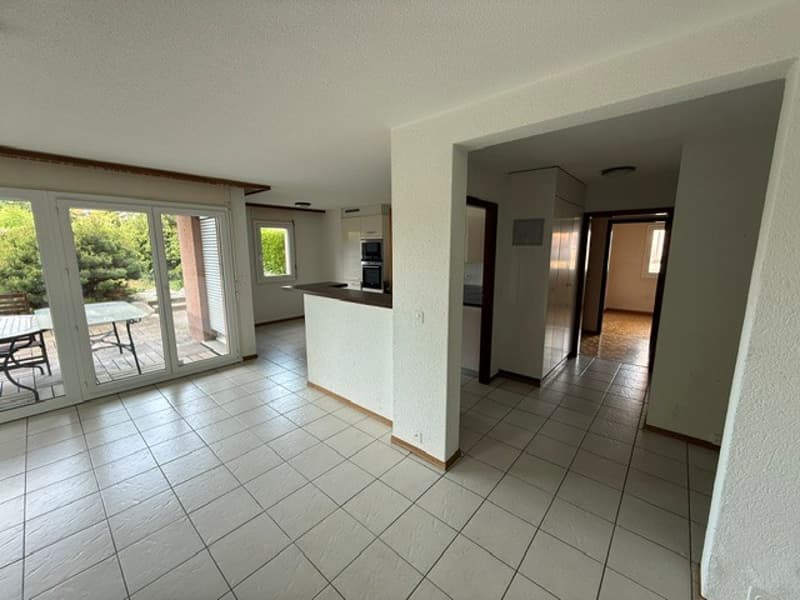 Spacieux appartement de 5.5 pièces à Savigny (2)