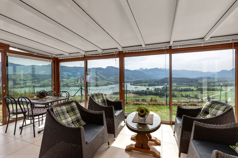 EN EXCLUSIVITÉ – Chalet avec vue imprenable sur les Préalpes fribourgeoises (8)