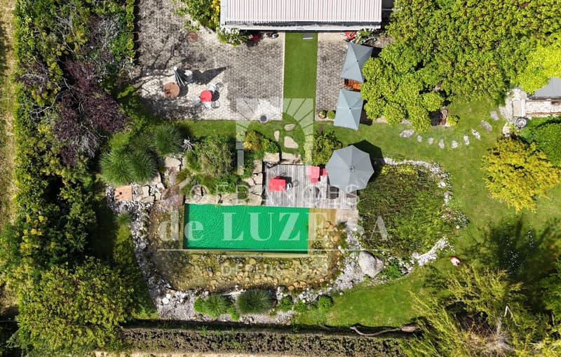 Exclusivité ? Villa individuelle de caractère avec vue lac, piscine naturelle et magnifique jardin paysager. (6)