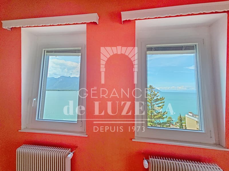 Surplombant le lac : 1.5 pièce avec mezzanine et balcon (13)