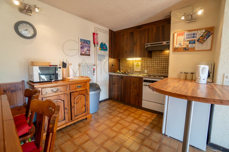 Appartement à rénover, 150m des pistes de ski (2)