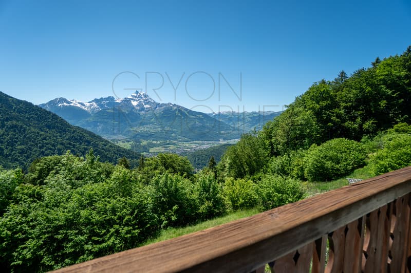 Rare appartement familial face aux Dents du Midi (13)
