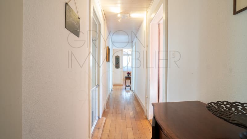 4.5 pièces lumineux dans ancien hôtel rénové, centre de Gryon (9)
