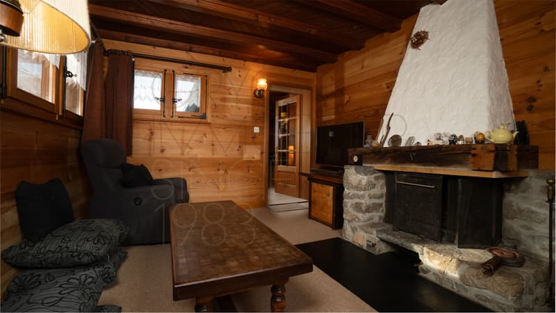 Chalet familial typique à Gryon avec jardin et dépendances (5)