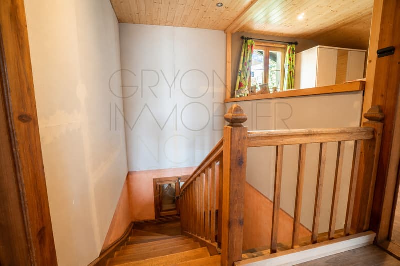 Chalet à Gryon avec studio indépendant, vue sur les montagnes. (10)
