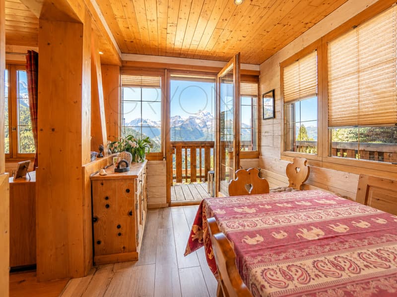 Chalet à Gryon avec studio indépendant, vue sur les montagnes. (3)