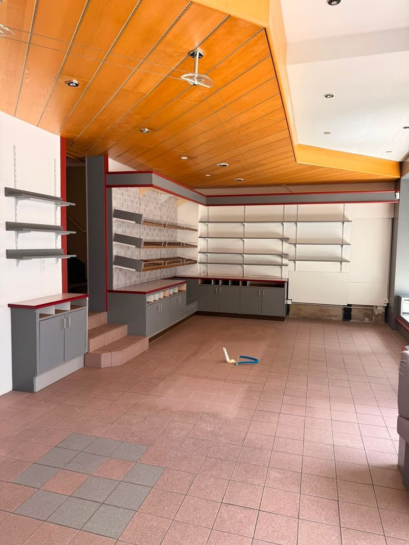 Opportunité unique à Vallorbe : boulangerie avec Tea-Room, laboratoire et appartement. (5)