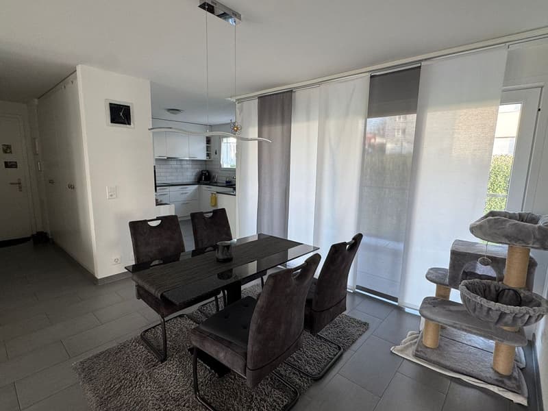 Très bel appartement de 3.5 pièces - grand balcon - dans un petit immeuble (1)