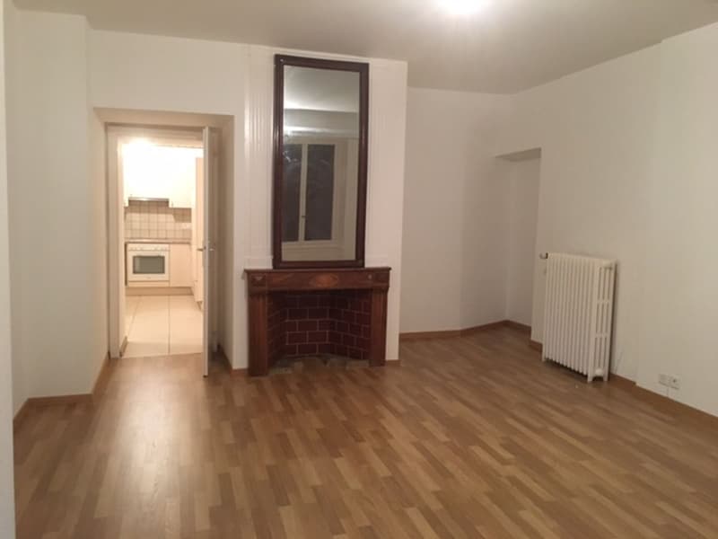 Spacieux appartement de 3.5 pièces au 2ème étage entièrement rénové (1)