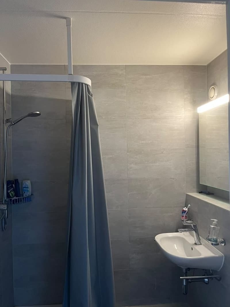 Appartement de 2.5 pièces au 3ème étage avec balcon à Renens (5)