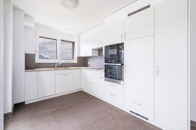 Lumineux appartement en attique de 4 pièces avec vue sur les montagnes à Bex (11)