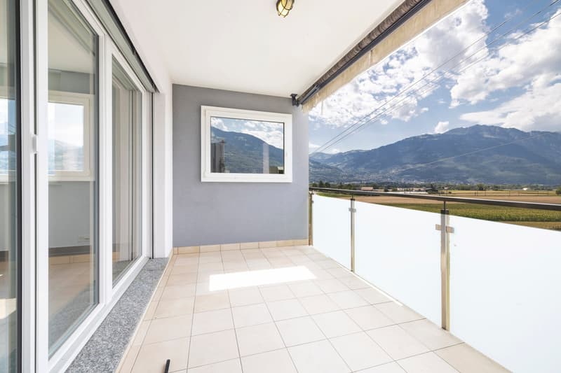 Lumineux appartement en attique de 4 pièces avec vue sur les montagnes à Bex (12)