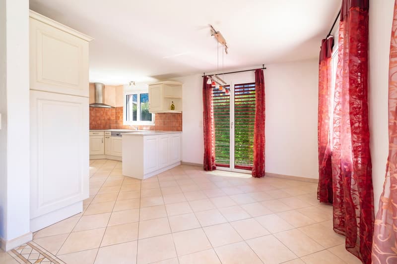 Maison individuelle lumineuse de 5.5 pièces (7)