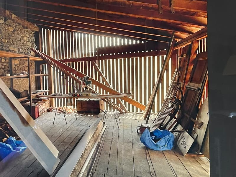 Grange à transformer – Créez votre futur logement au cœur de Bex (15)