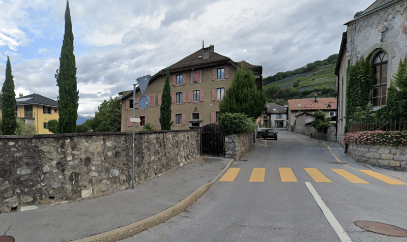 Bex : à louer superbe triplex de 2.5 pièces (1)