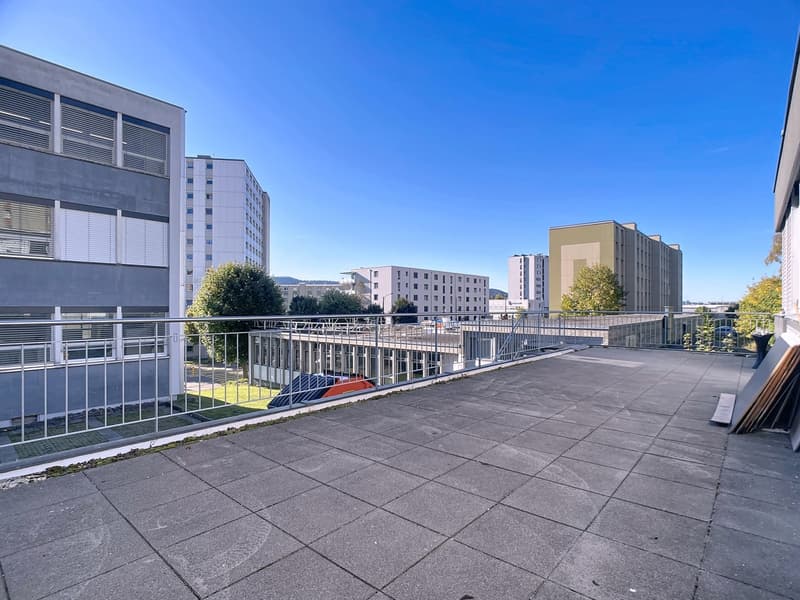 Surface commerciale / bureau avec terrasse (9)