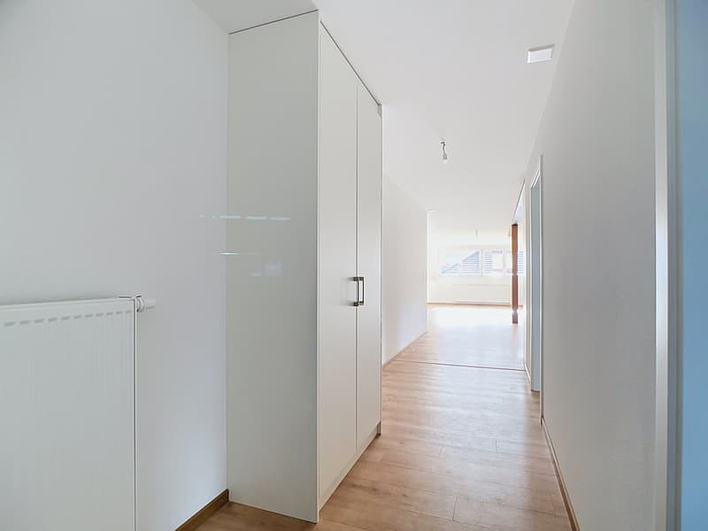 Hall.jpg