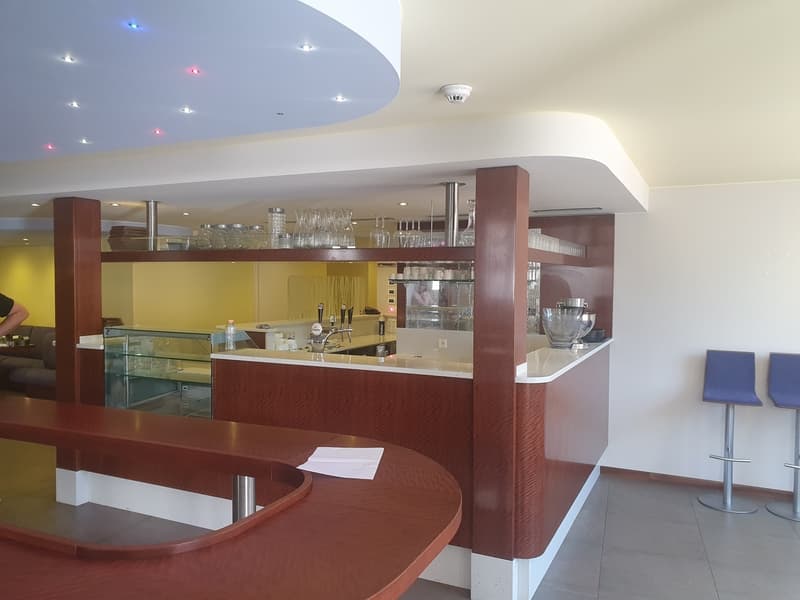 Restaurant au centre ville d'Aigle (4)