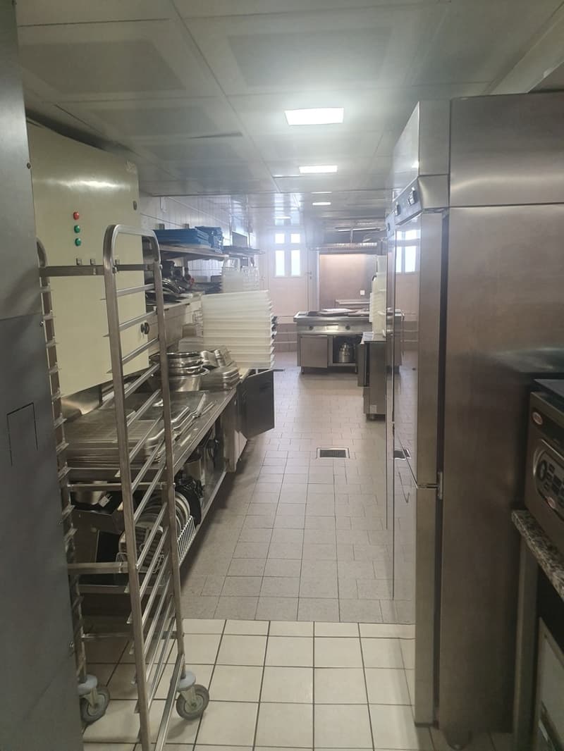 Restaurant au centre ville d'Aigle (10)