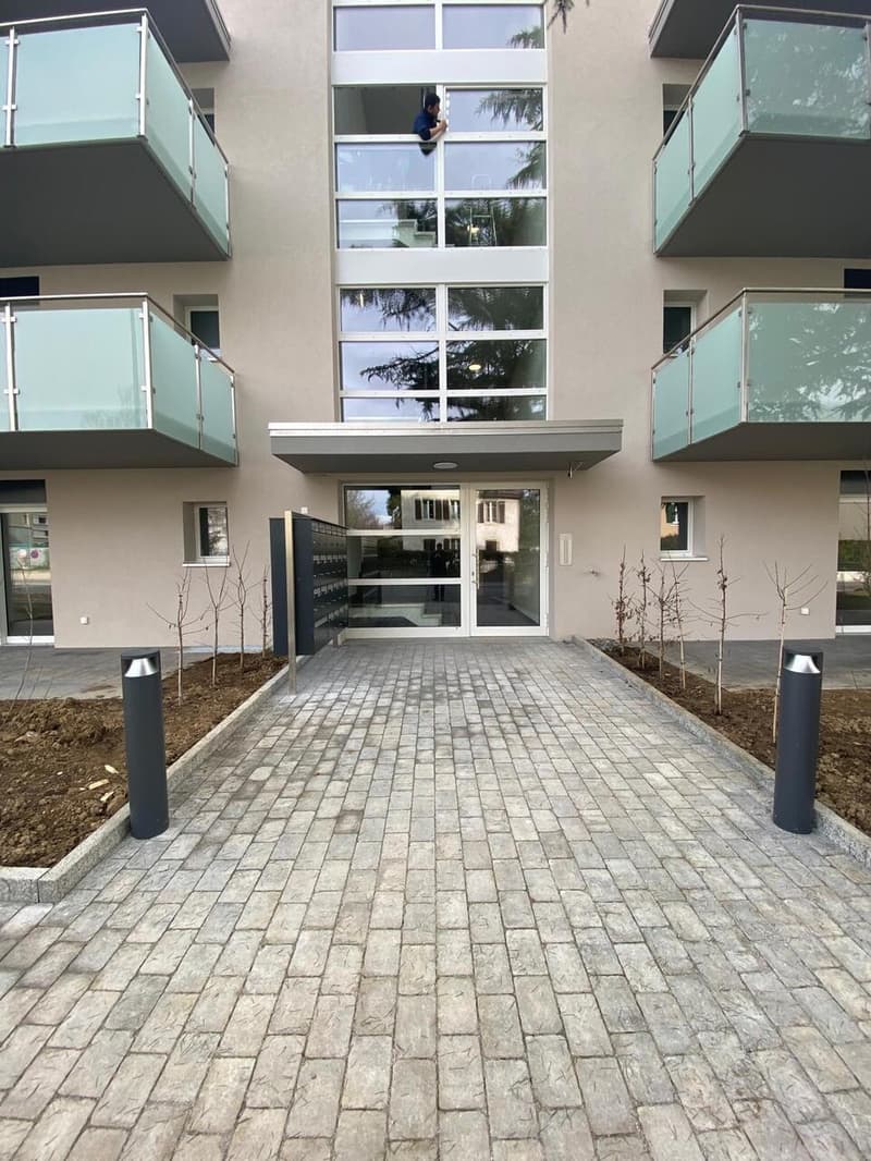 Studio Neuf au 2ème Etage avec grand balcon de 12 m2 proche EPFL / UNIL (2)