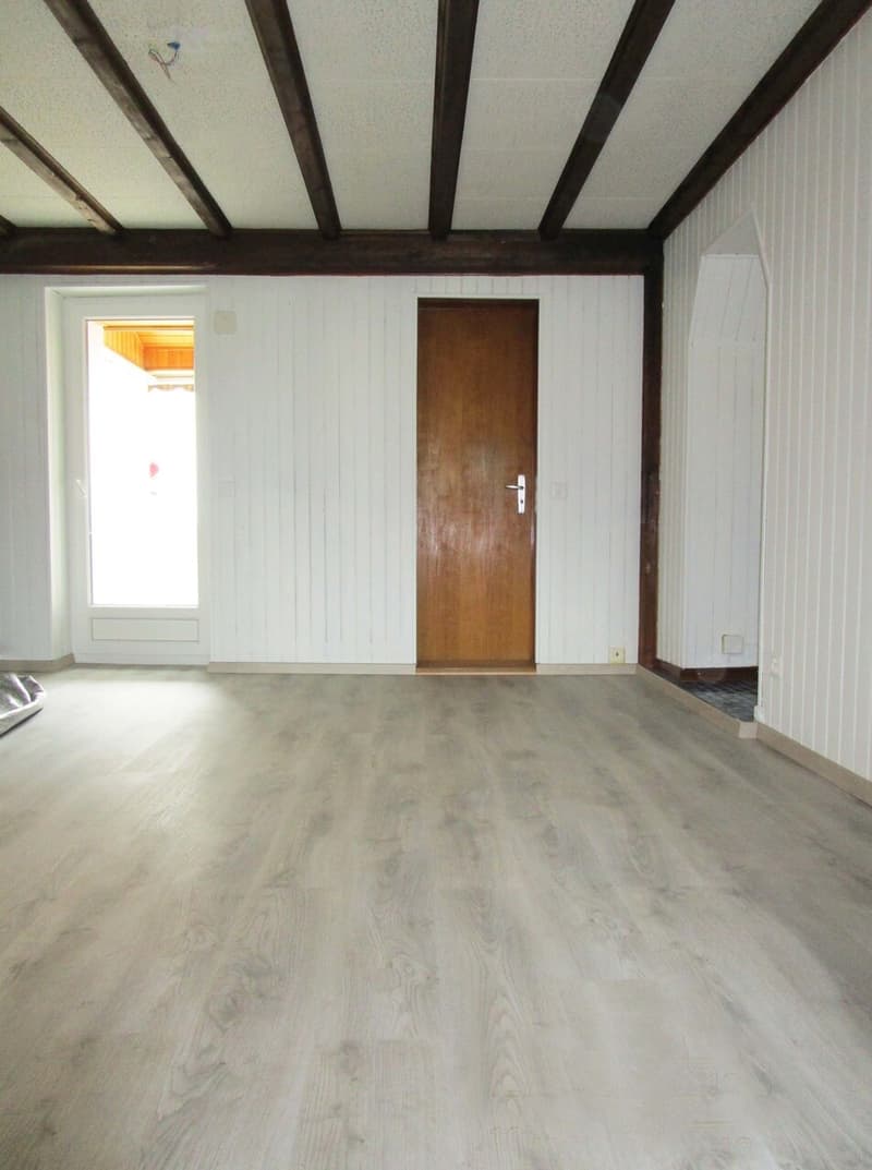 Appartement de 2,5 pièces au 1er étage (3)