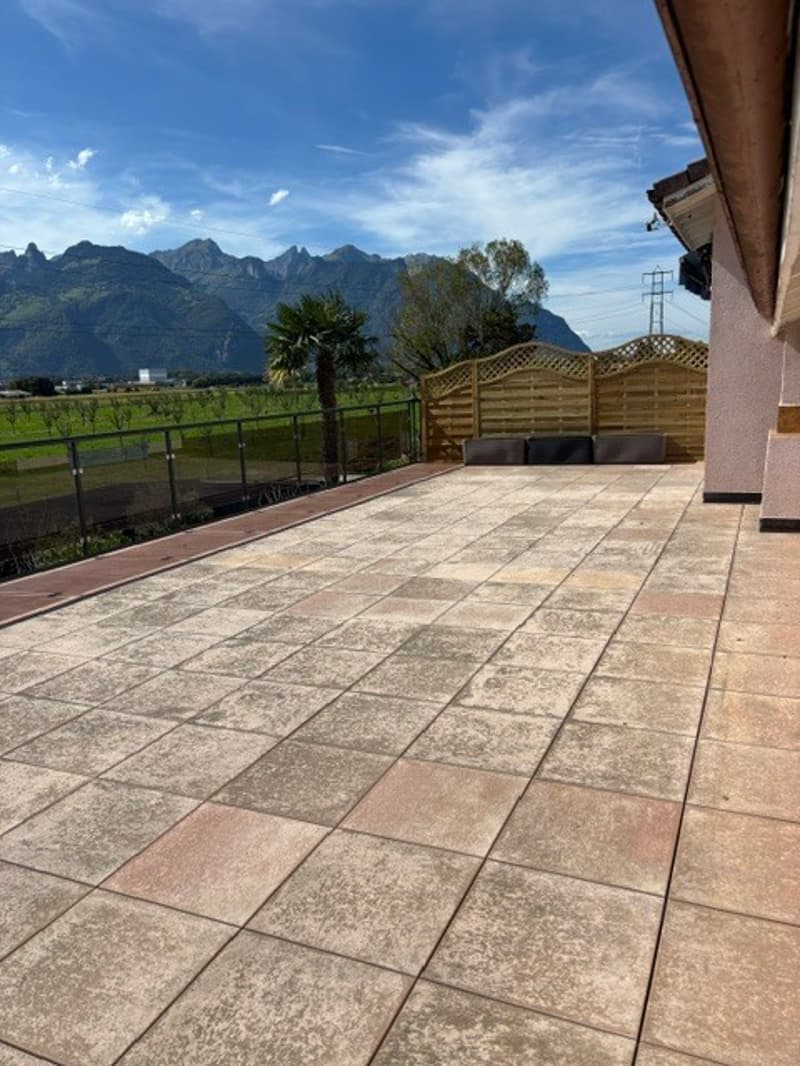 Appartement avec une grande terrasse et vue sur les Dents-du-Midi (3)