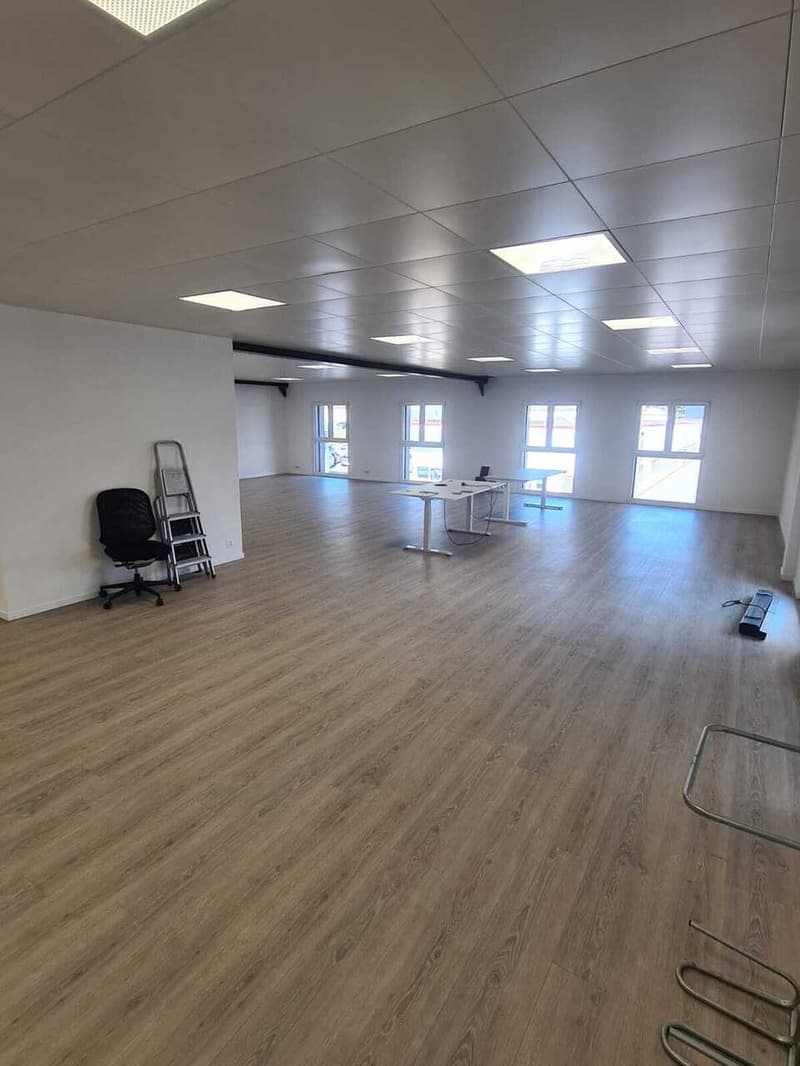 Idéal pour bureaux, salles de cours,formation, activité administrative (5)