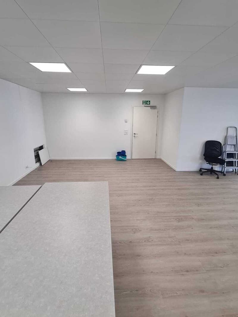 Idéal pour bureaux, salles de cours,formation, activité administrative (4)