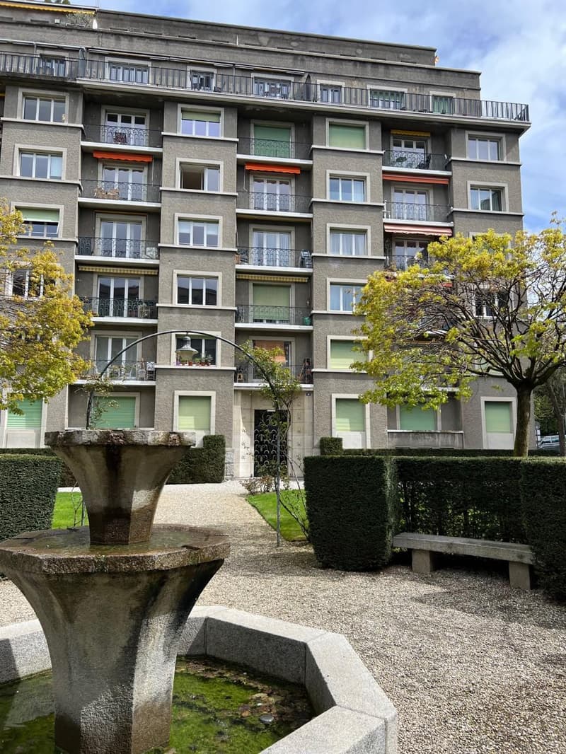 Exclusivité - Appartement traversant 5 pièces - Spacieux et Lumineux - Emplacement privilégié - Etage élevé - Vue parc des Eaux-Vives (5)
