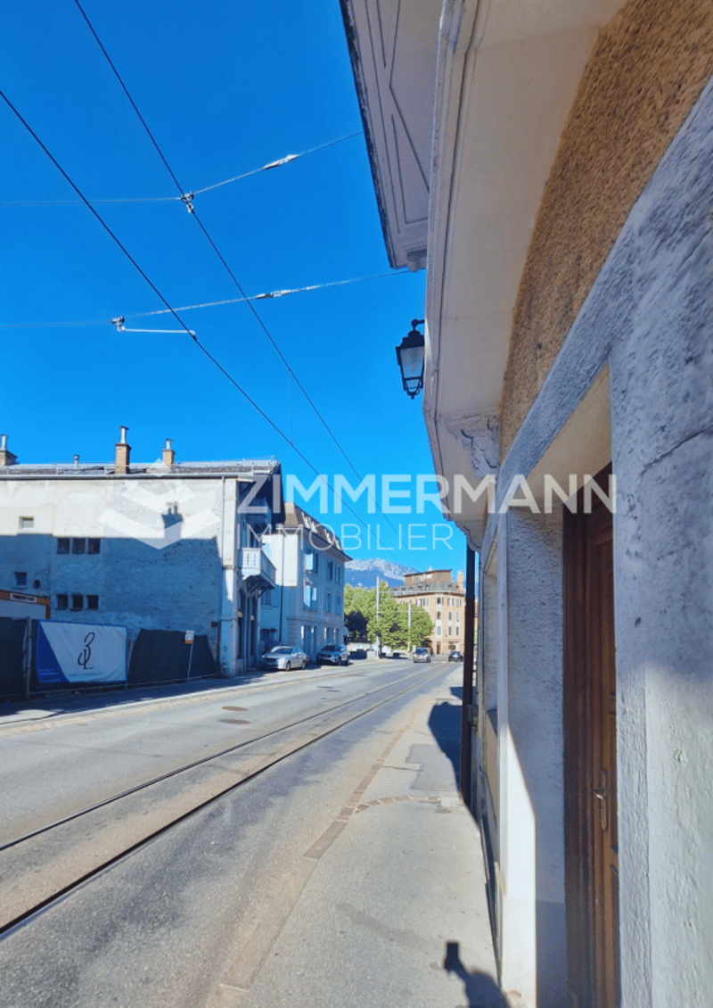 BEX : Local commercial au rez de 67 m2 (3)