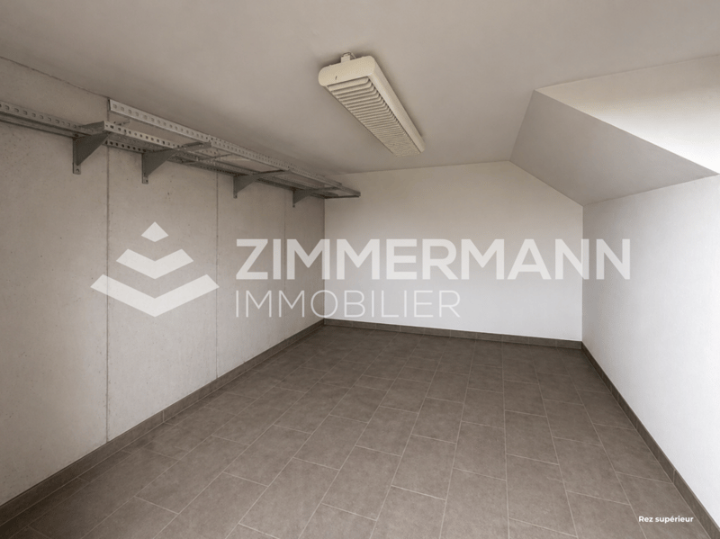 Surface commerciale au rez 525m2 (4)