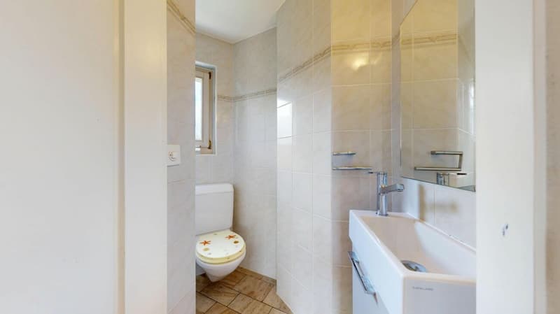 WC visiteur rez-supérieur
