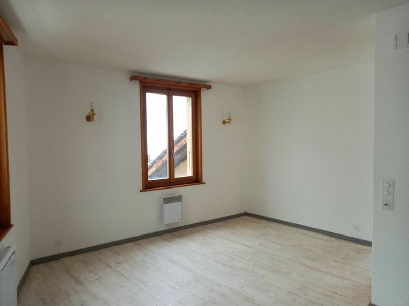 Petit immeuble de rendement au coeur de Fully (2)