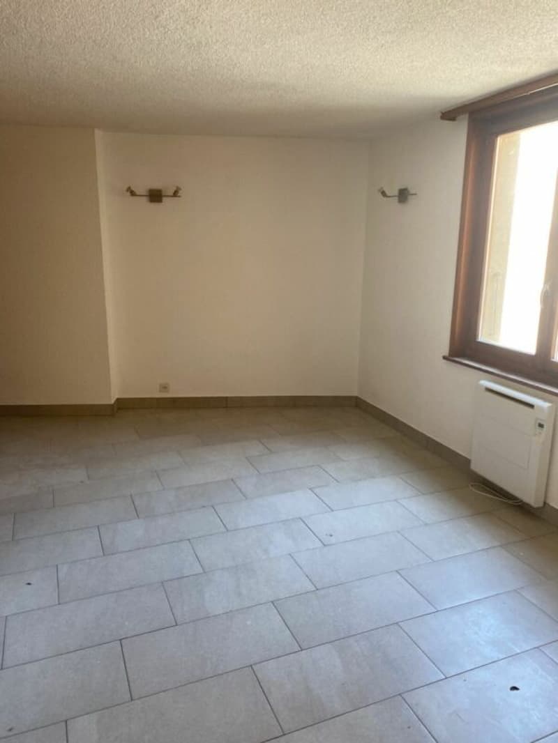 Petit immeuble de rendement au coeur de Fully (4)