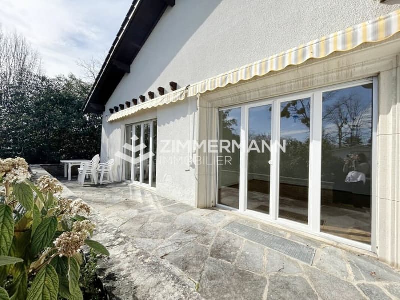 Genthod - Villa familiale sur superbe parcelle arborée de 2892m² (3)