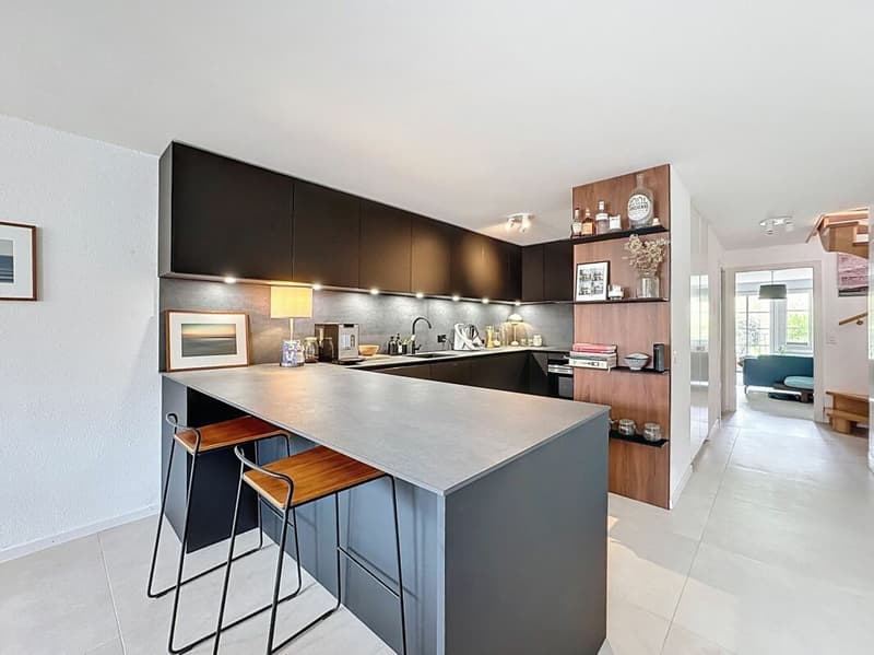 DUPLEX DE CARACTÈRE RÉNOVÉ AU COEUR DE FÉCHY-DESSUS (7)