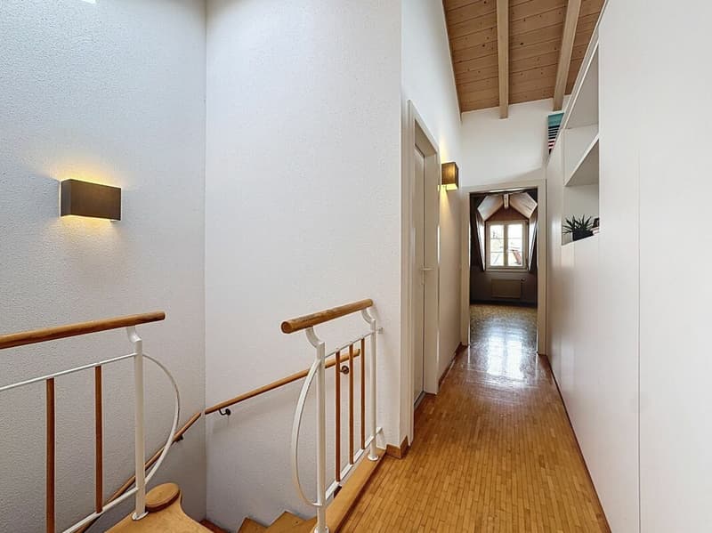 DUPLEX DE CARACTÈRE RÉNOVÉ AU COEUR DE FÉCHY-DESSUS (14)