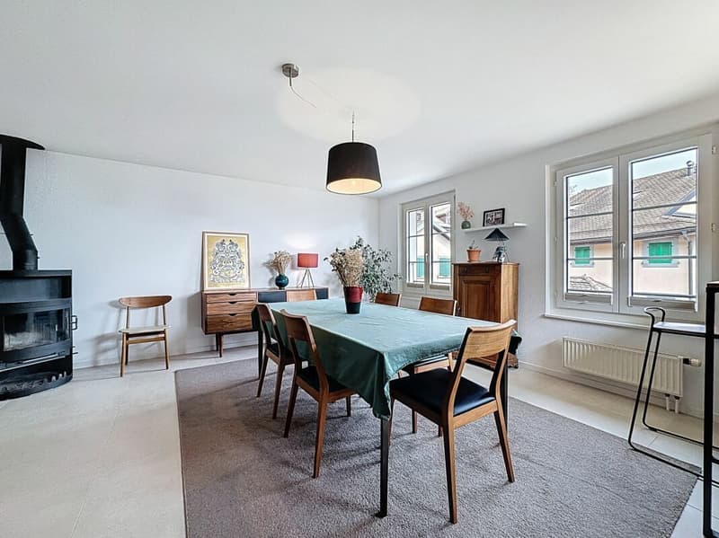 DUPLEX DE CARACTÈRE RÉNOVÉ AU COEUR DE FÉCHY-DESSUS (5)