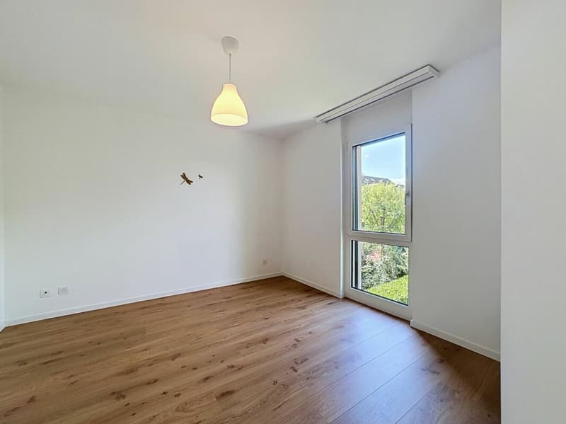 Appartement rénové, lumineux et parfaitement situé à Ecublens (9)