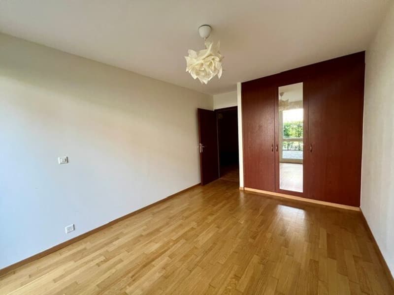 Beau duplex lumineux traversant de 5.5 pièces avec jardins (7)