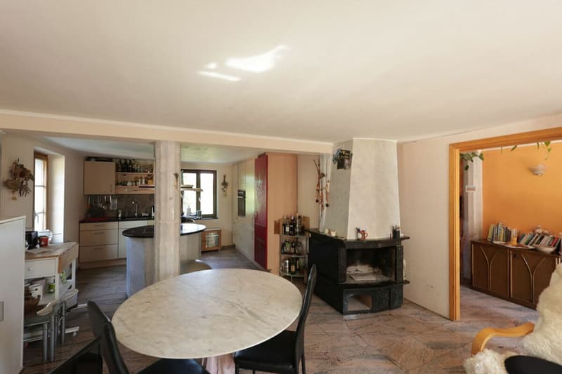 En exclusivité - Maison de charme de 7.5 pièces avec parcelle de 2'000 m2 (11)