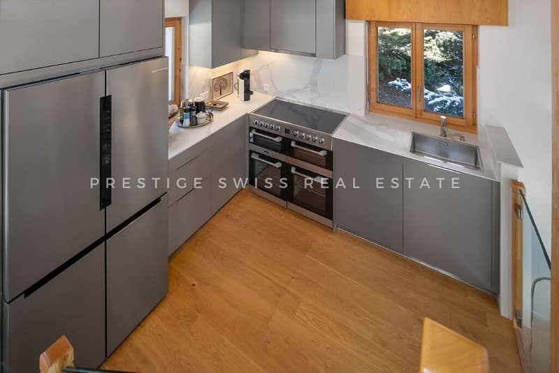 Magnifique chalet de 5 pièces avec vue panoramique à Anzère (8)