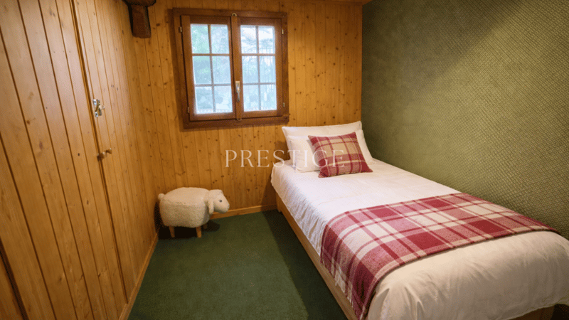 Chalet rustique à Vernamiège | Nature, espace & potentiel unique (8)