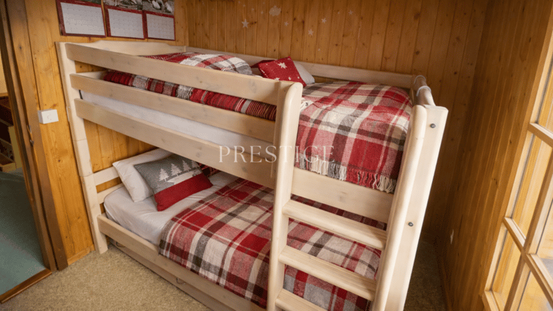 Chalet rustique à Vernamiège | Nature, espace & potentiel unique (9)