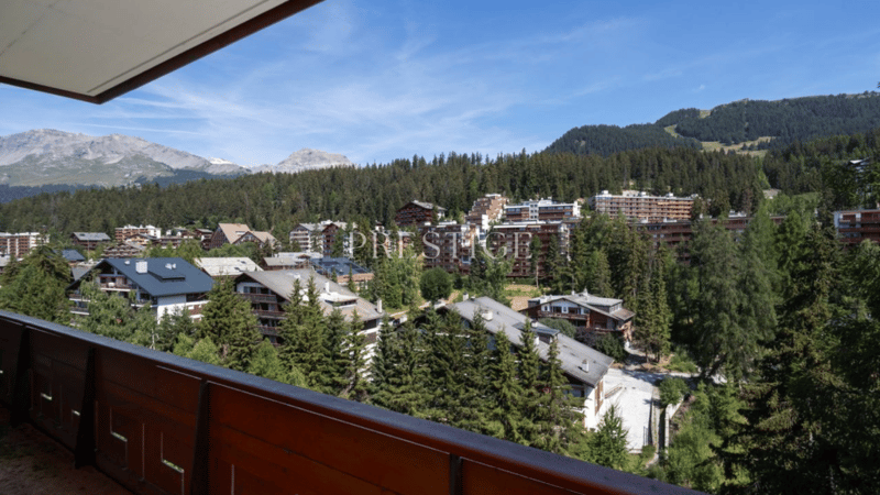 Spacieux appartement 5.5 pièces face au Golf Ballesteros – Centre de Crans à pied (14)