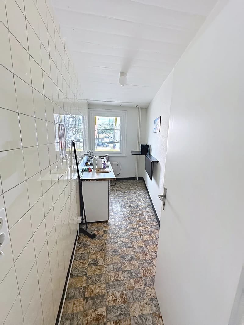 Surface administrative à reprendre ? 230 m² à Ecublens (7)